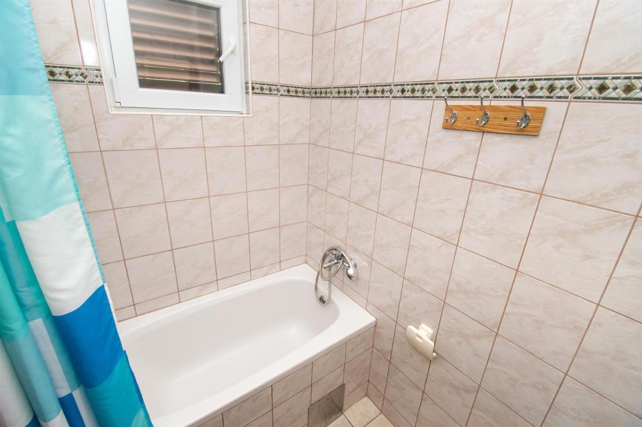 Apartment Mijo Vodice Esterno foto